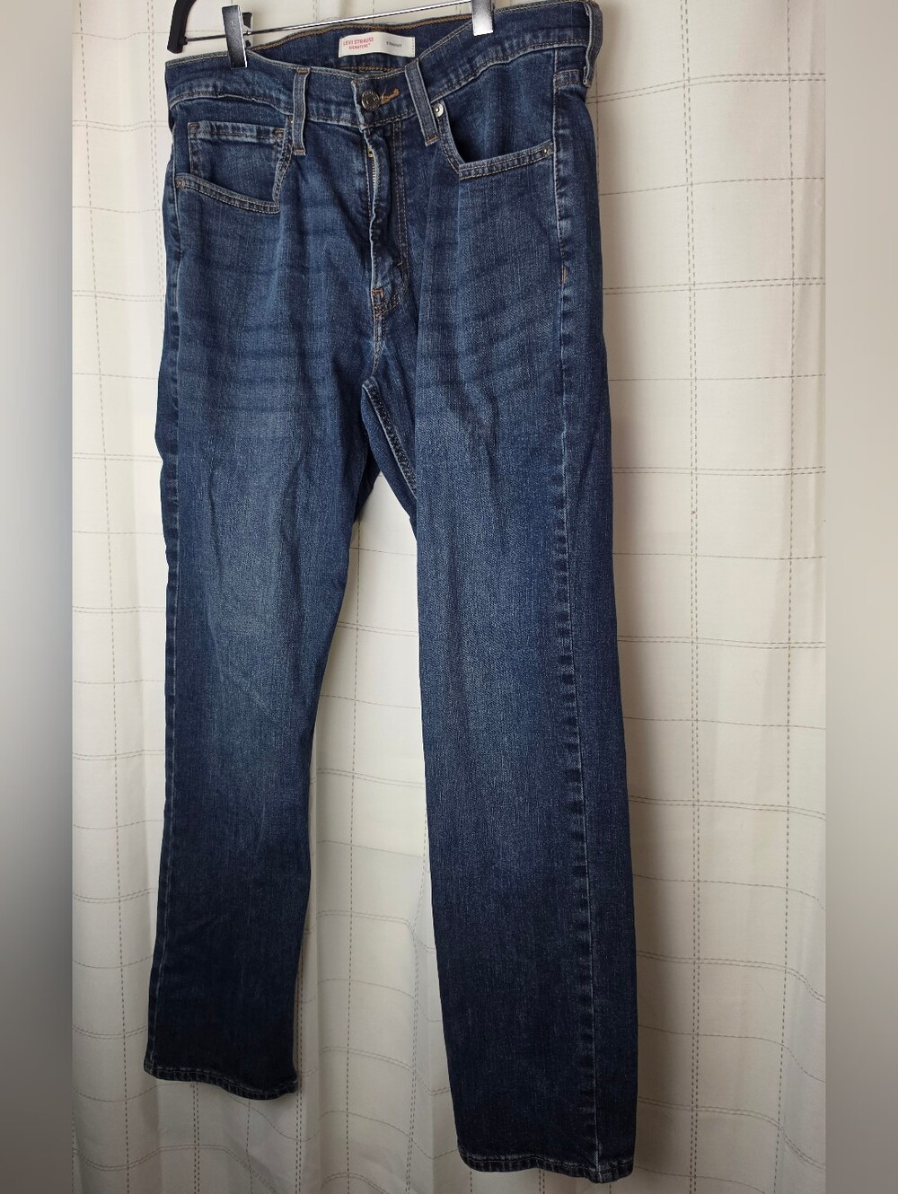 Levi Strauss & Co Straight Jean
